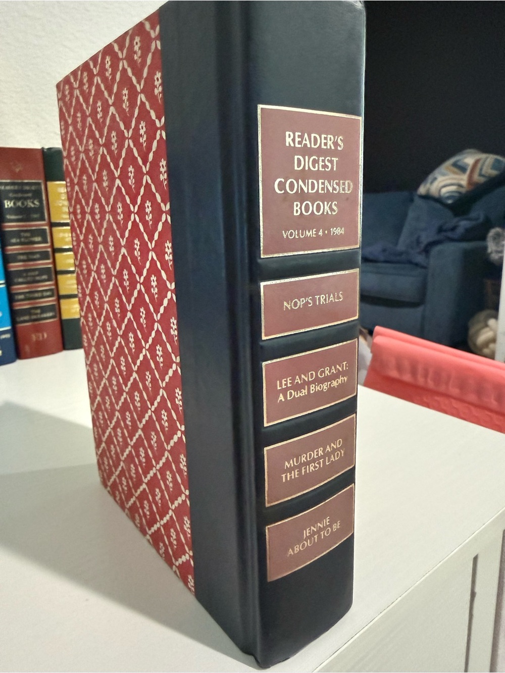 Readers Digest 1984 Condensed Books Volume 4 - Red and Black